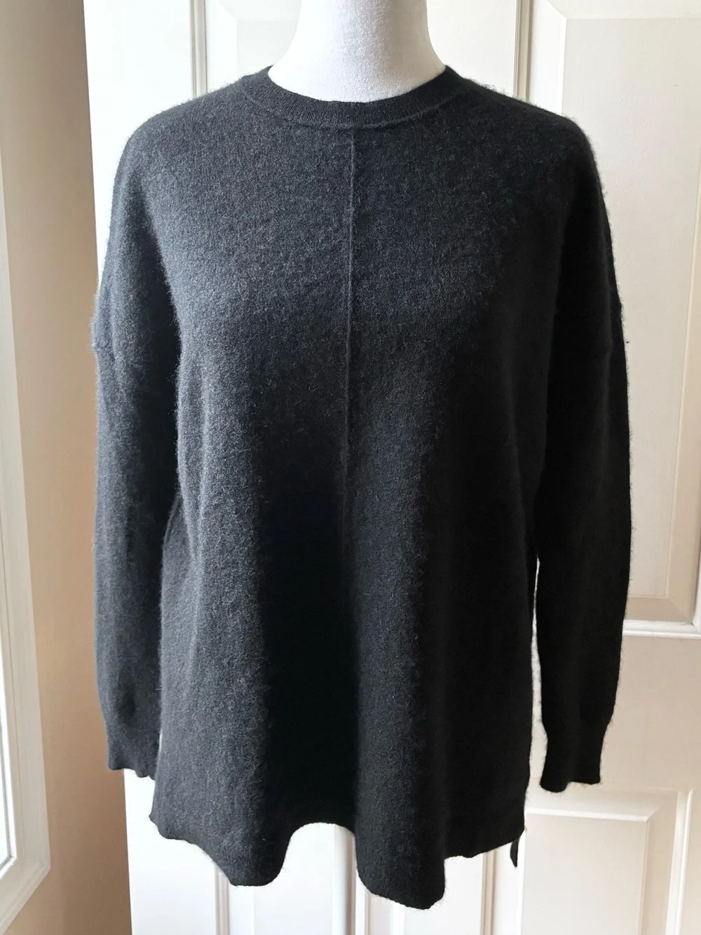 Catherine Malandrino Cashmere Crewneck Sweater Long Sleeves Black Size M